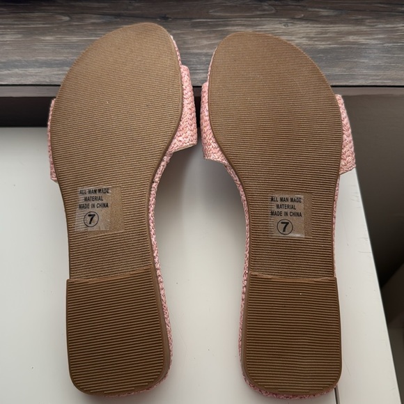 NWT SODA PINK RAFIA SLIDES SIZE 7 - Picture 17 of 17
